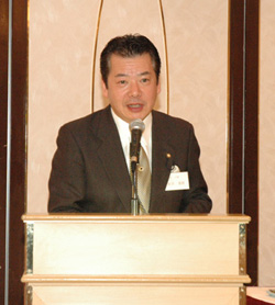 201211902 写真提供: 日本赤十字社 東京都支部